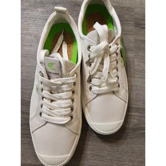Cariuma OCA Low Off-White Canvas Sneaker Size W 8  Womens Shoes - Picture 3 of 6